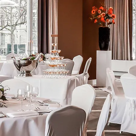 Отель Hilton 5*