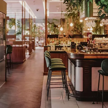 鹿特丹希尔顿酒店 酒店 5*